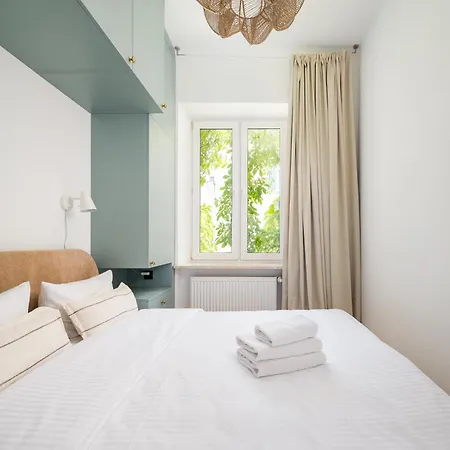 公寓 Wilcza Homely By Bookinghost