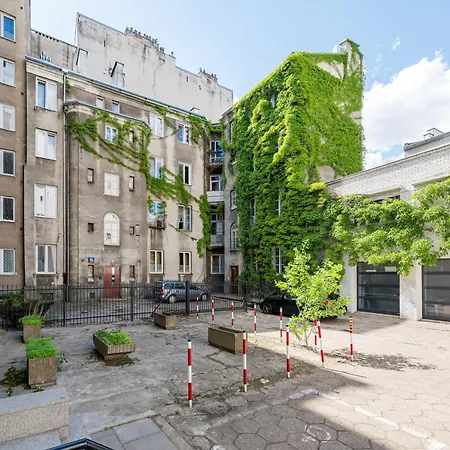 Apartamento Wilcza Homely By Bookinghost